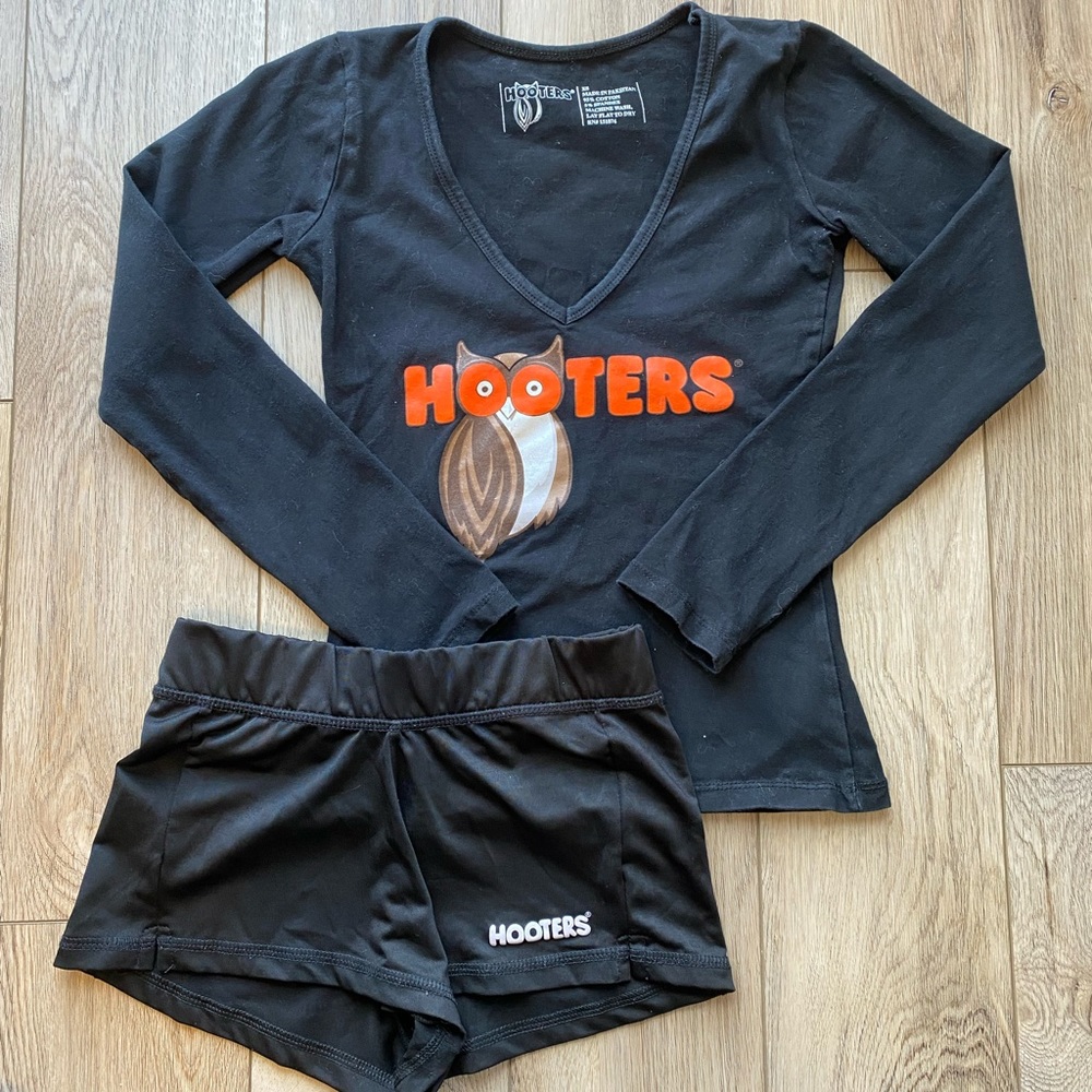 Genuine Black Long Sleeve Hooter’s Girl Uniform